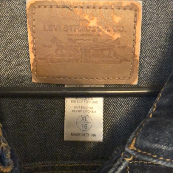 Levi’s Jacket - Picture 4 of 8